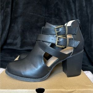 Black ankle booties